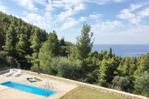 Beautiful villa Sithonia Halkidiki. Hill top Villa Halkidiki Greece for sale 12