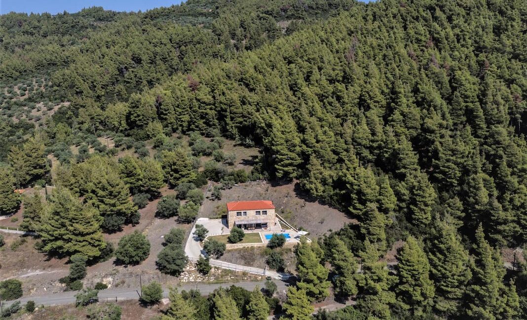 Beautiful villa Sithonia Halkidiki. Hill top Villa Halkidiki Greece for sale 27