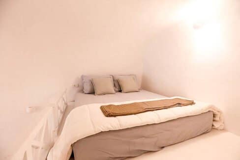 Cave House Santorini Greece for Sale, Akrotiri, Santorini Island Properties 2
