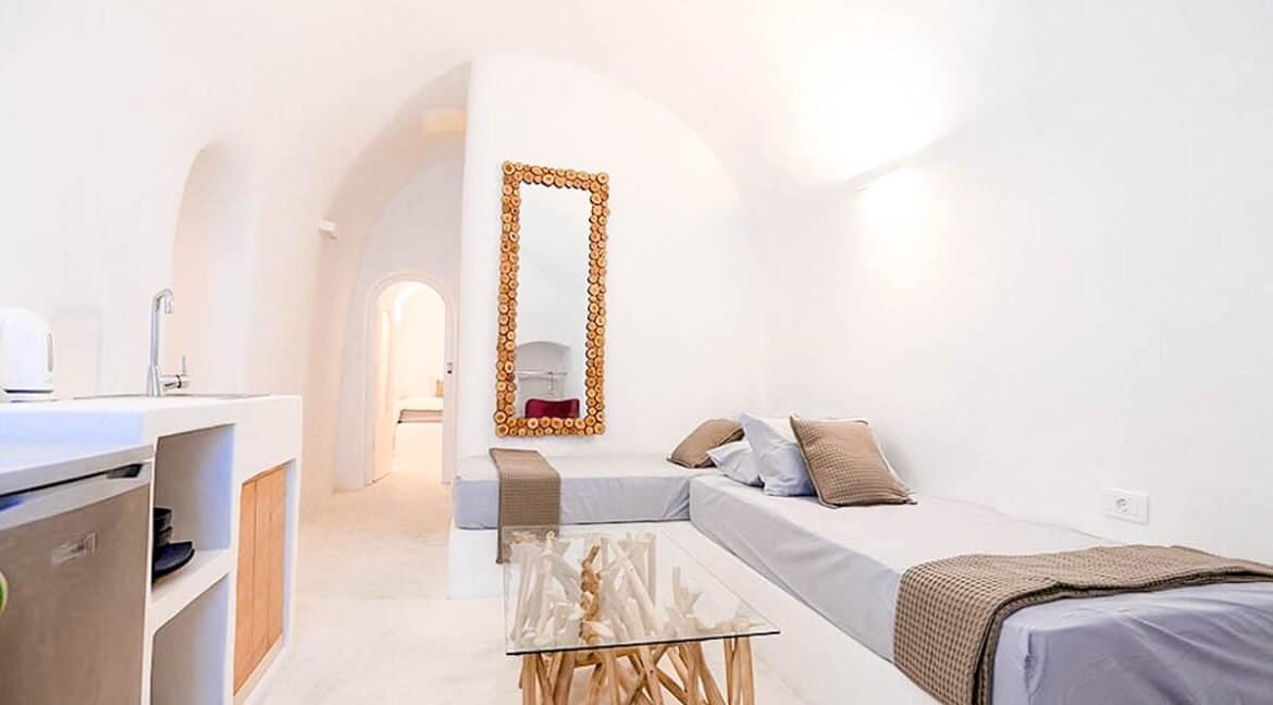 Cave House Santorini Greece for Sale, Akrotiri, Santorini Island Properties 4