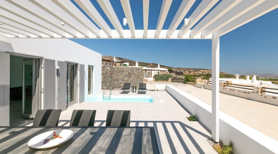 House with Pool in Paros Greece for sale. Properties Paros Greece 4