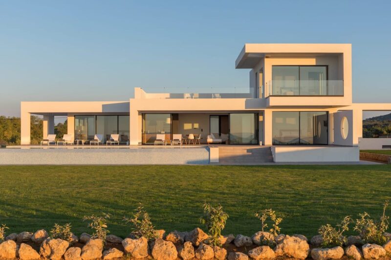 Villa en bord de mer à vendre à Halikounas, Corfou, Grèce. in 39.454022680559,19.873151919125,14
