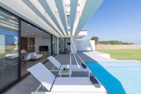 Seafront Villa Corfu Greece for sale. Corfu Luxury Properties for sale 13