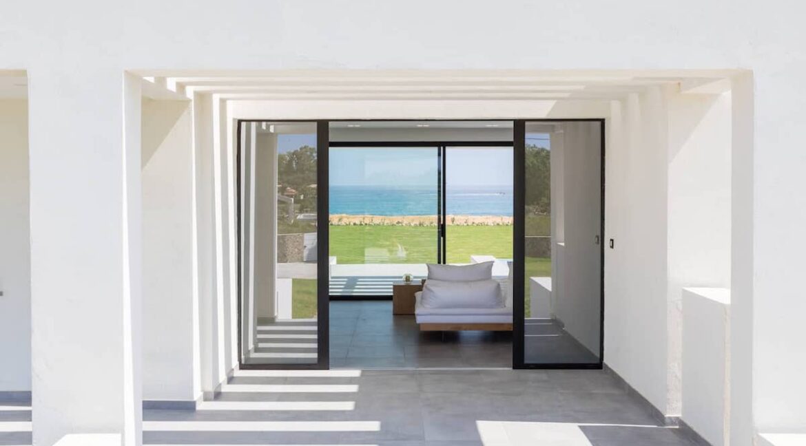 Seafront Villa Corfu Greece for sale. Corfu Luxury Properties for sale 19