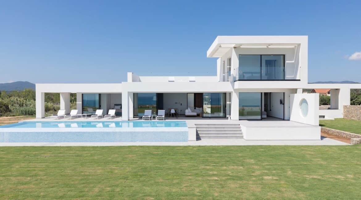 Seafront Villa Corfu Greece for sale. Corfu Luxury Properties for sale 34