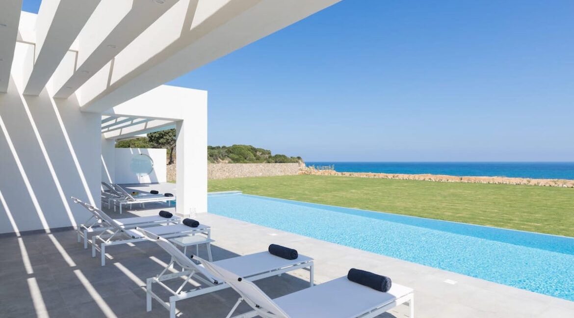 Seafront Villa Corfu Greece for sale. Corfu Luxury Properties for sale 35
