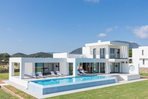 Seafront Villa Corfu Greece for sale. Corfu Luxury Properties for sale 38