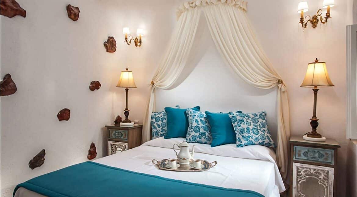 2 Luxury houses for sale in Santorini, Firostefani 26