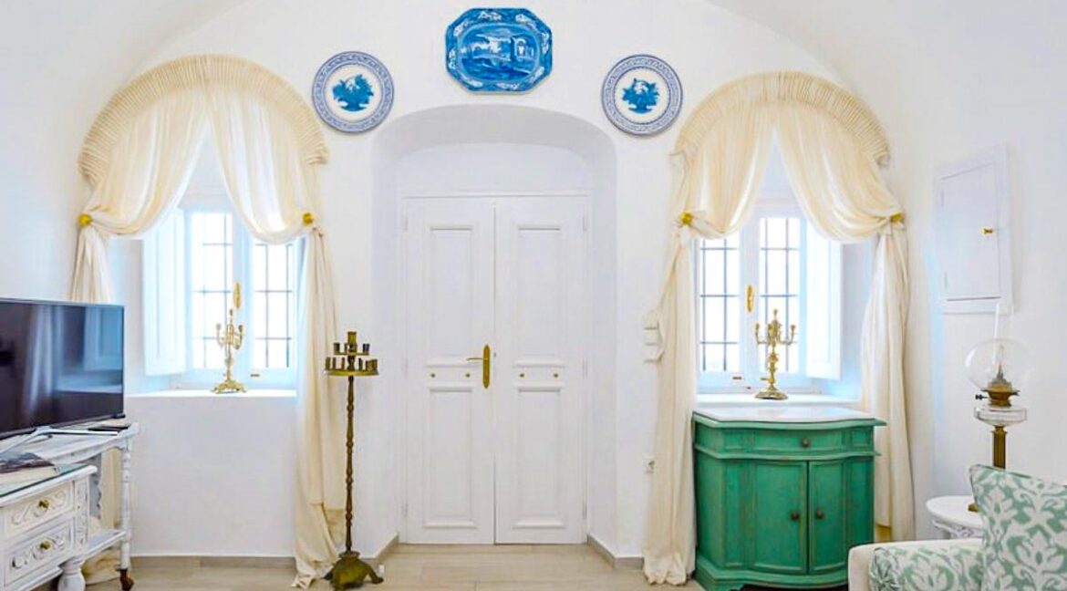2 Luxury houses for sale in Santorini, Firostefani 7