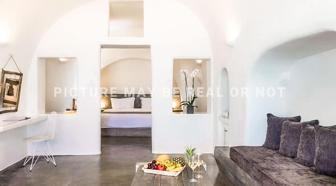Luxury Caldera Suite Oia Santorini Greece for sale. Santorini Properties 10