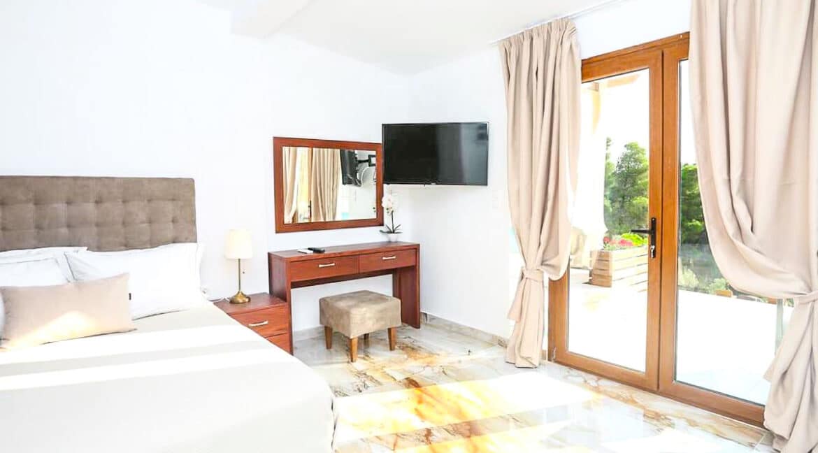 Mansion with helipad in Halkidiki Greece, Luxury Estate in Chalkidiki Greece for sale 49