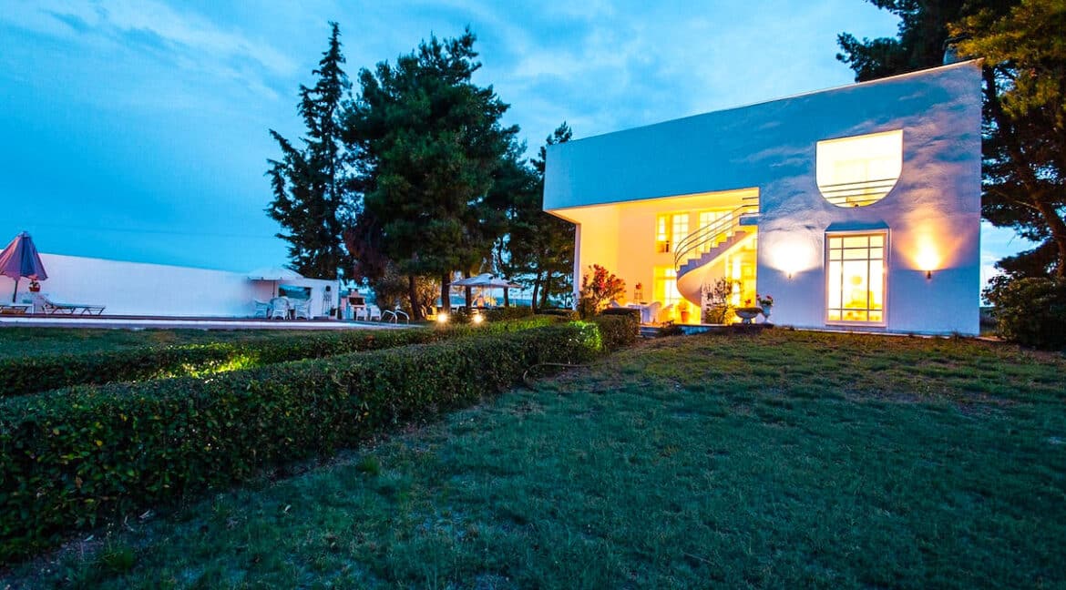 Villa in Kallikratia Halkidiki, House for sale in Halkidiki