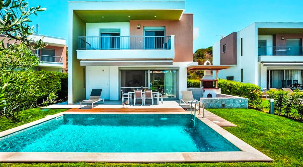 Villa in Kassandra Halkidiki, Pefkohori Halkidiki for sale. Halkidiki Properties 28