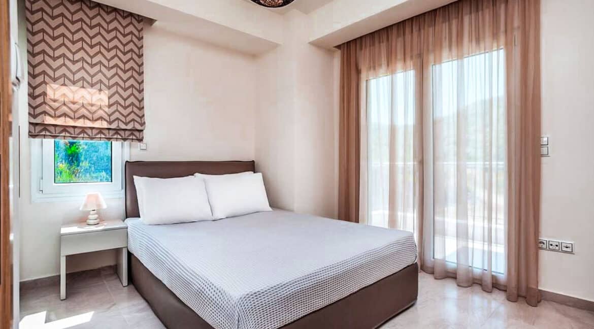 Villa in Kassandra Halkidiki, Pefkohori Halkidiki for sale. Halkidiki Properties 9