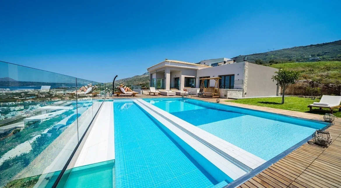 Luxury Villa with a helipad at Chania Crete 2