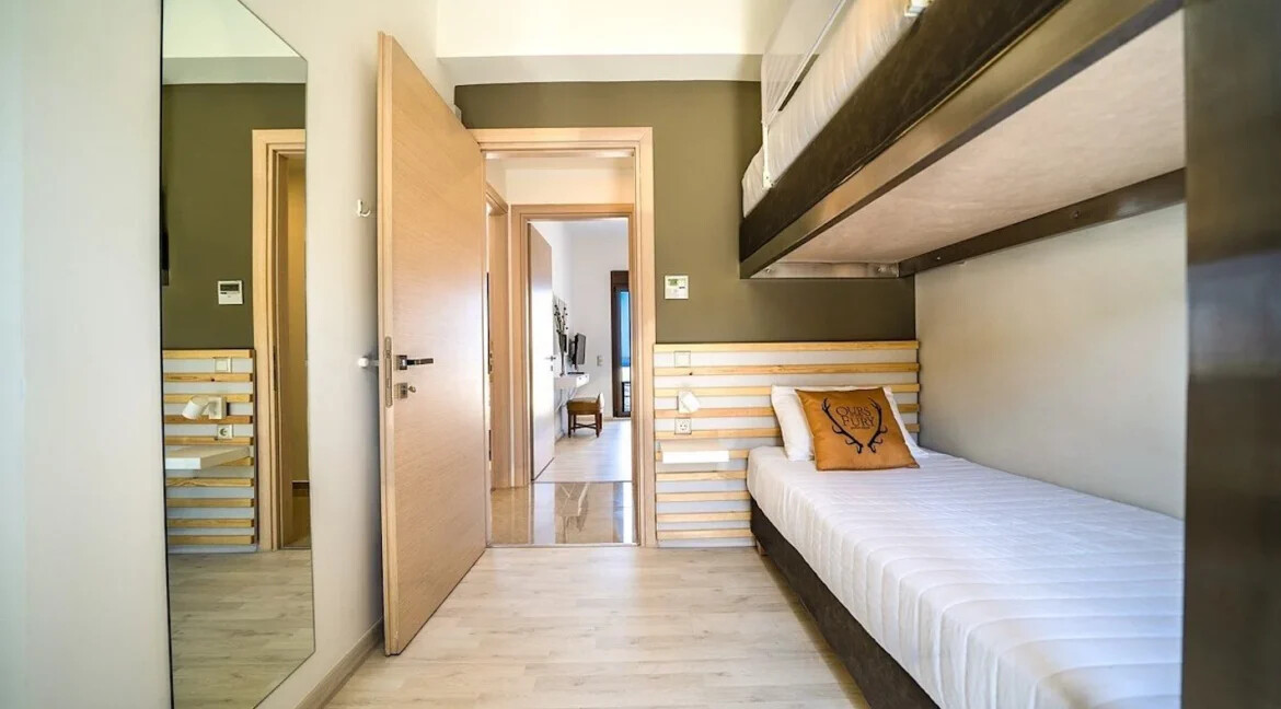 Luxury Villa with a helipad at Chania Crete 7