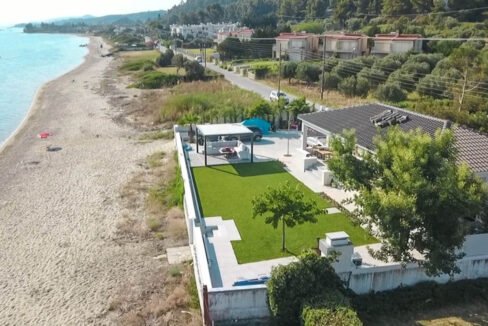 Seafront Villa Kassandra Chalkidiki for sale, Halkidiki Luxury Properties. Buy Villa in Halkidiki Greece. Real Estate Halkidiki Greece 11
