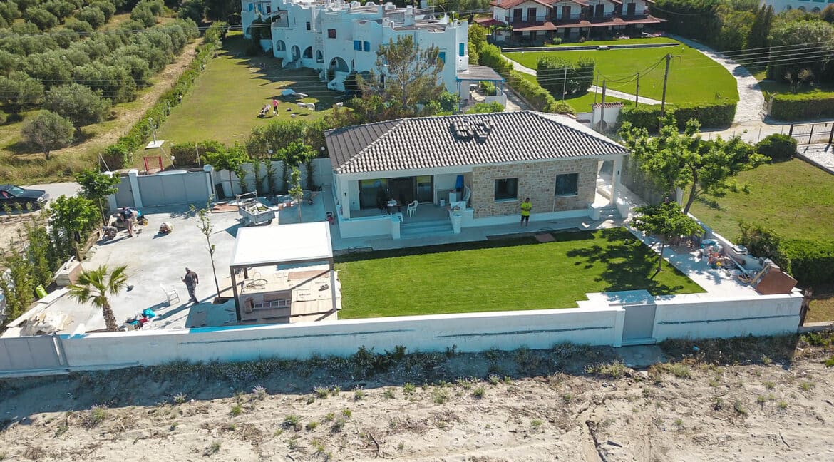 Seafront Villa Kassandra Chalkidiki for sale, Halkidiki Luxury Properties. Buy Villa in Halkidiki Greece. Real Estate Halkidiki Greece