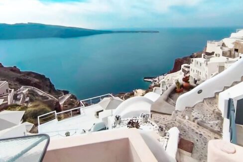 Cave House at Oia of Santorini for sale 18