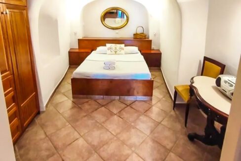 Cave House at Oia of Santorini for sale 5