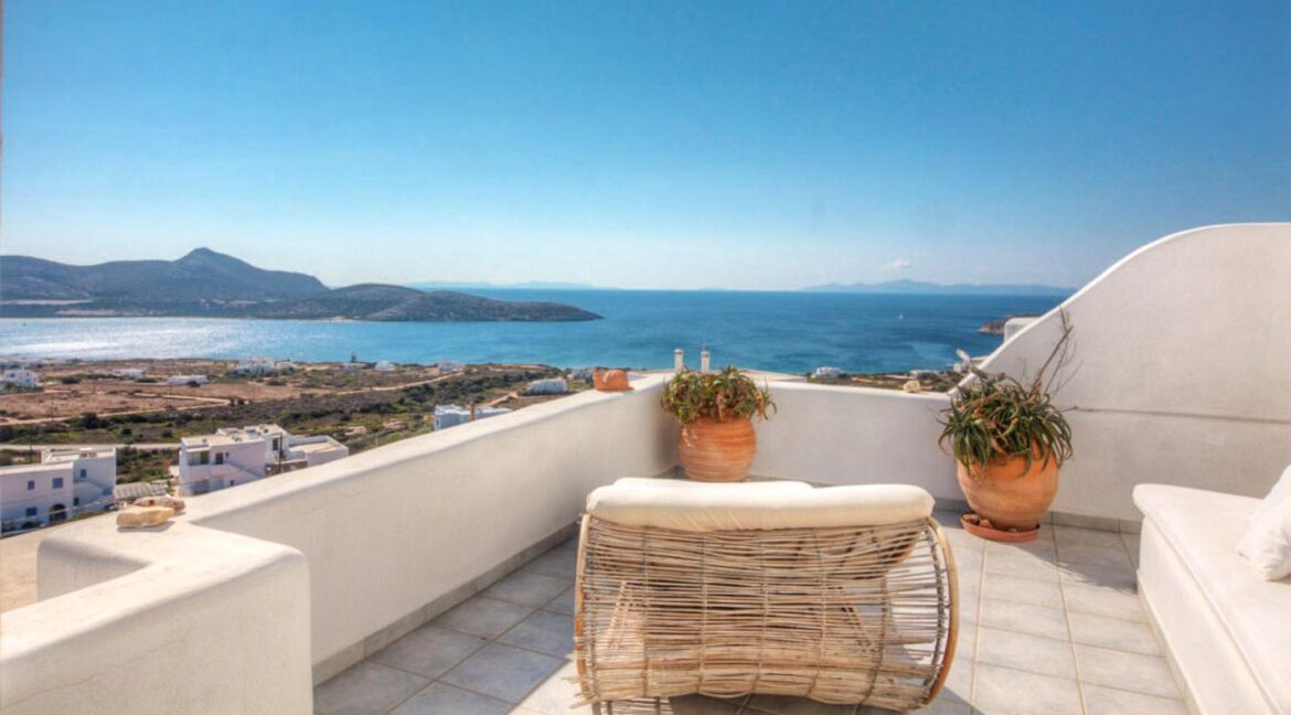 Houses Antiparos Greece, Investment in Cyclades Greece, Properties in Paros and Antiparos Islands