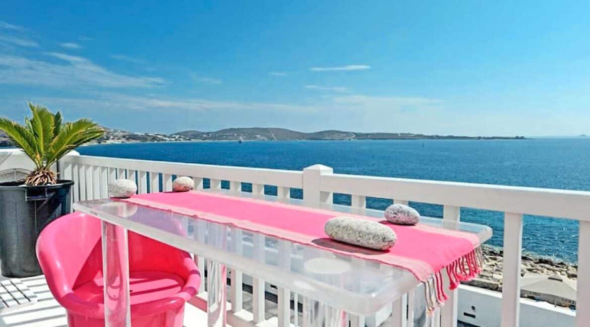 Studio With Roof Terrace In The Heart of Parikia Paros, Apartment with Sea view Paros Greece for Sale 19