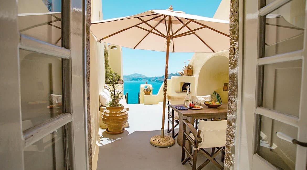 Houses for sale at Caldera of Oia Santorini, Santorini Properties 76