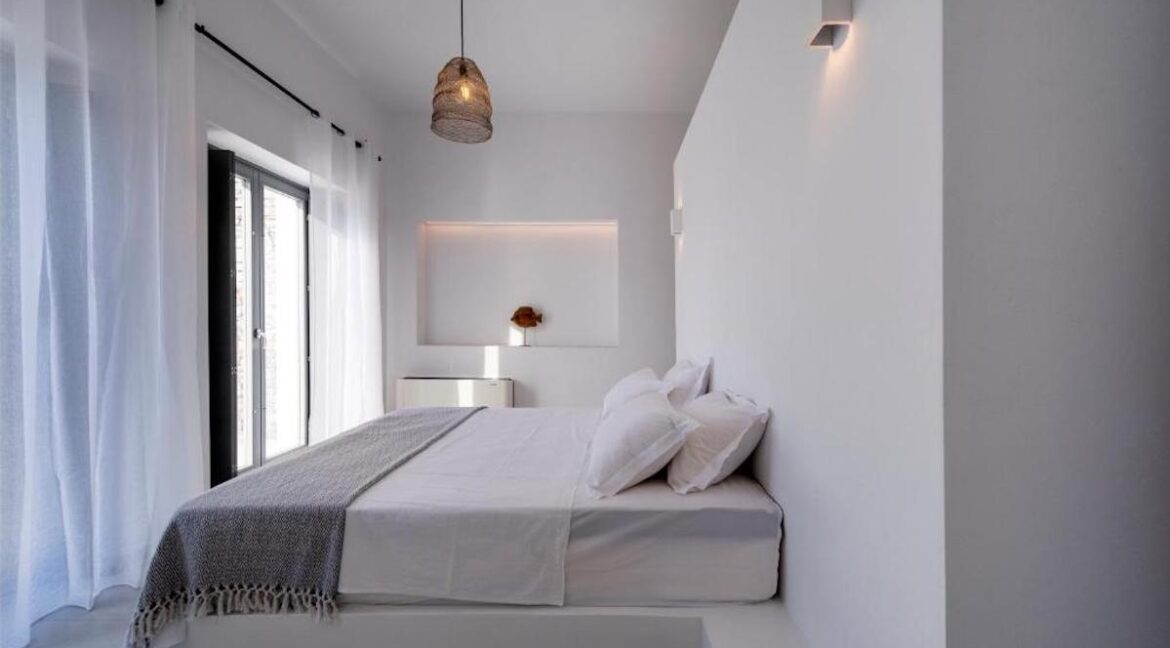 Properties for sale in Paros Greece, Paros Villas for Sale, Buy House in Paros Island 19
