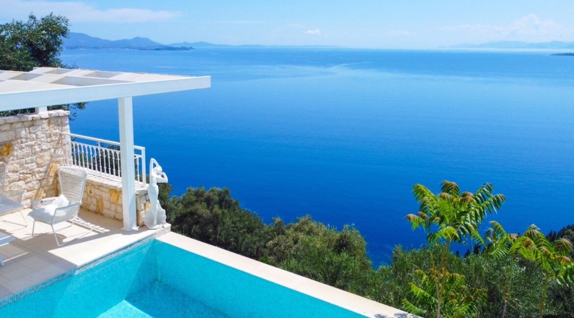 Seafront House in Corfu for sale. Corfu Properties, Corfu Greece Houses for Sale 11