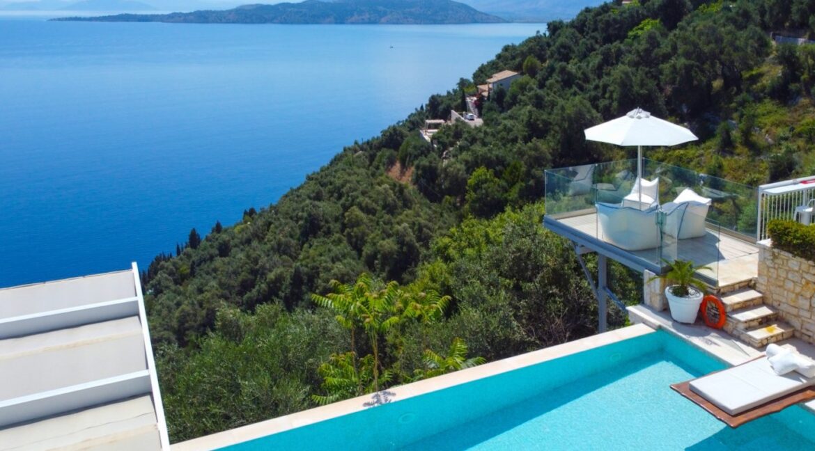 Seafront House in Corfu for sale. Corfu Properties, Corfu Greece Houses for Sale 17