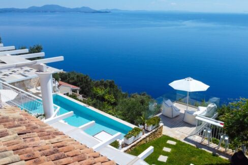 Seafront House in Corfu for sale. Corfu Properties, Corfu Greece Houses for Sale