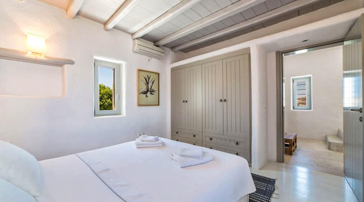 Sea View Luxury Property in Paros Island Cyclades, Paros Homes for Sale, Paros Properties Greece 16