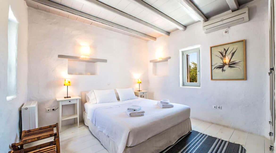 Sea View Luxury Property in Paros Island Cyclades, Paros Homes for Sale, Paros Properties Greece 17