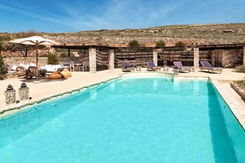 Villa near the beach for Sale in Paros Greece, Top Villas Paros Greece, Paros Properties 15