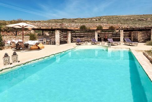 Villa near the beach for Sale in Paros Greece, Top Villas Paros Greece, Paros Properties 15