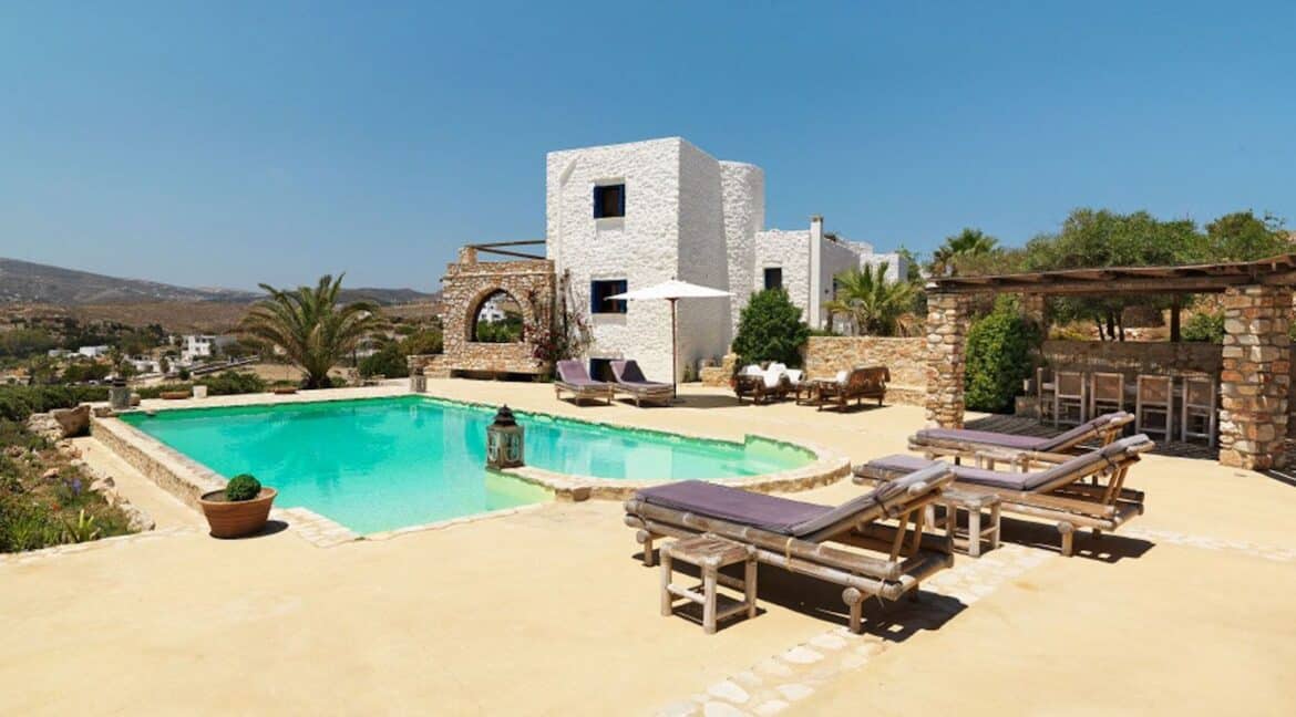 Villa near the beach for Sale in Paros Greece, Top Villas Paros Greece, Paros Properties 17