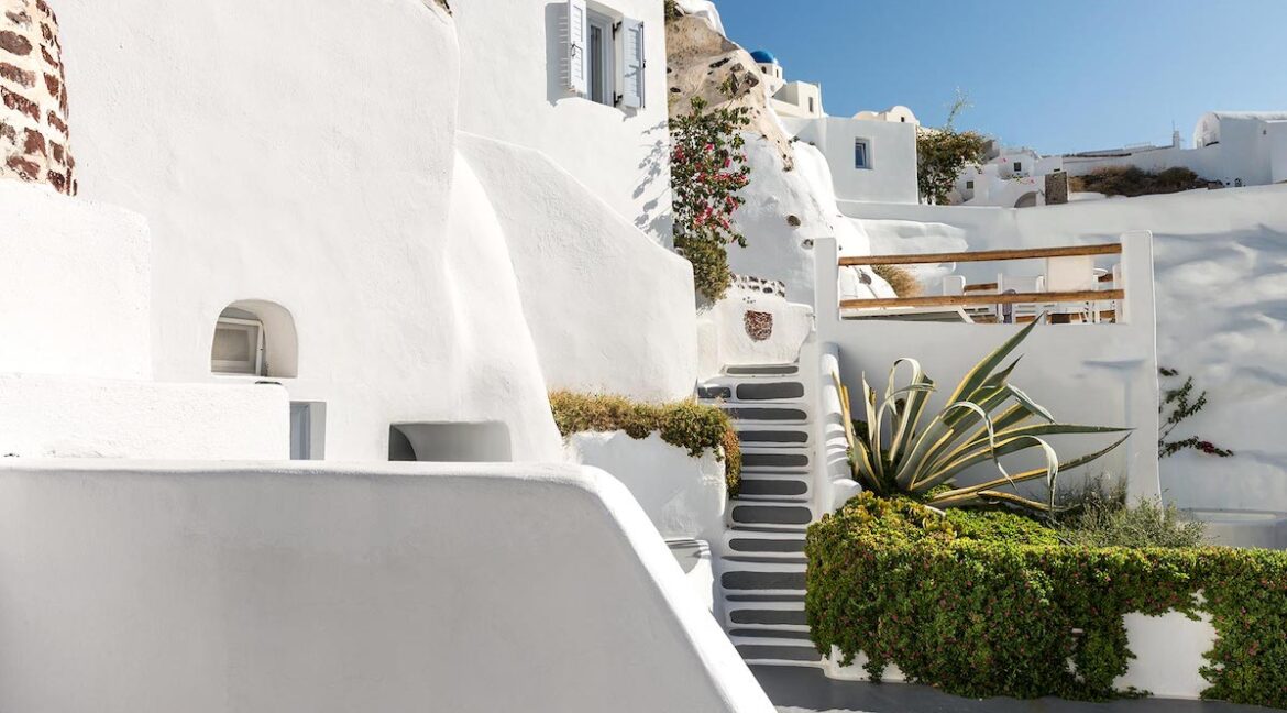 Caldera Villas for Sale, Santorini Villas for sale 1