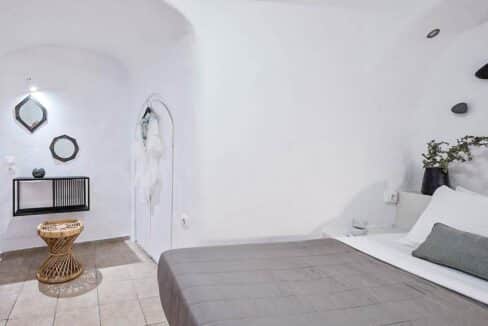 Caldera Cave Suite for Sale Oia Santorini, Santorini Properties. Buy Property in Santorini Island 10