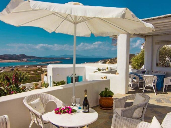 Houses in Antiparos Island, Villas for sale Antiparos Greece, Paros Antiparos Properties for Sale