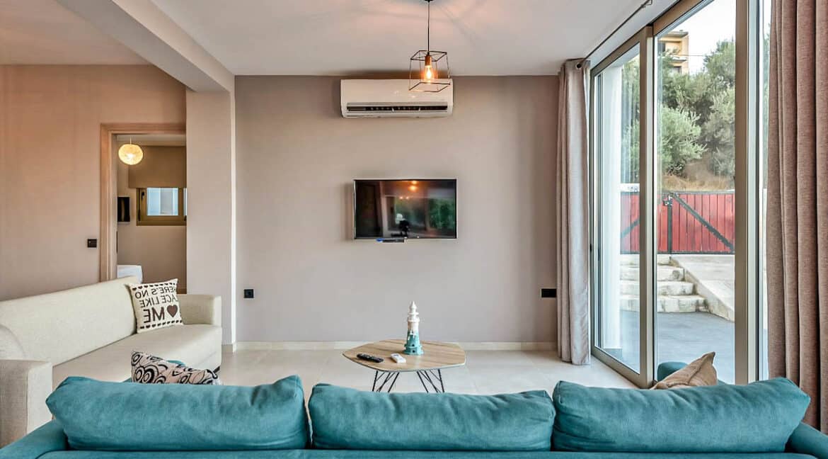 Houses in Crete near Chania for Sale, Crete Greece Properties to Buy 22