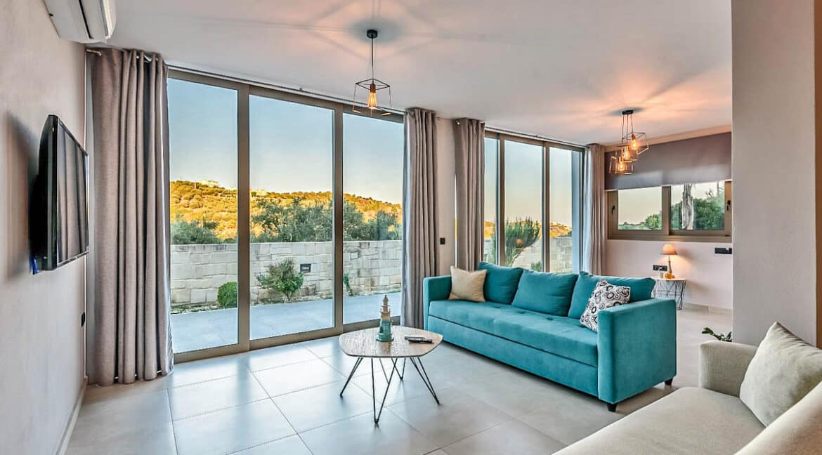 Houses in Crete near Chania for Sale, Crete Greece Properties to Buy 23