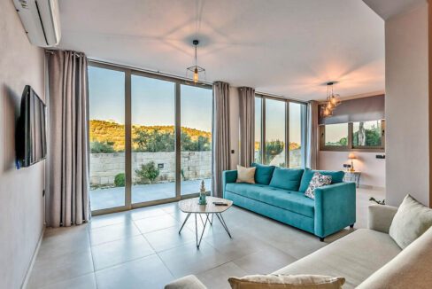 Houses in Crete near Chania for Sale, Crete Greece Properties to Buy 23