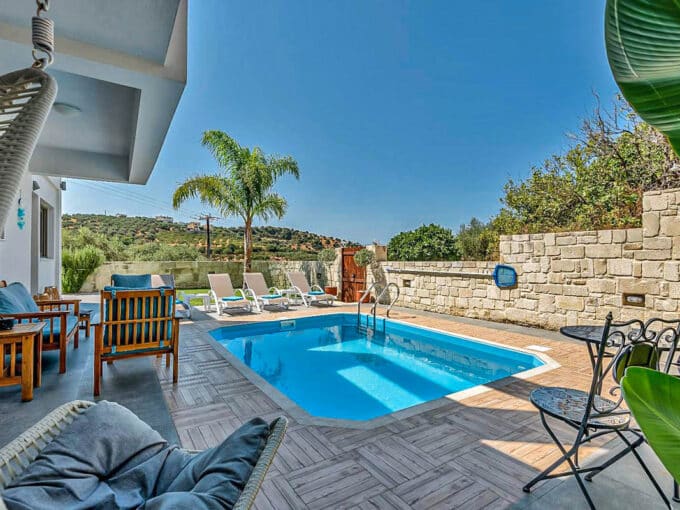 Houses in Crete near Chania for Sale, Crete Greece Properties to Buy