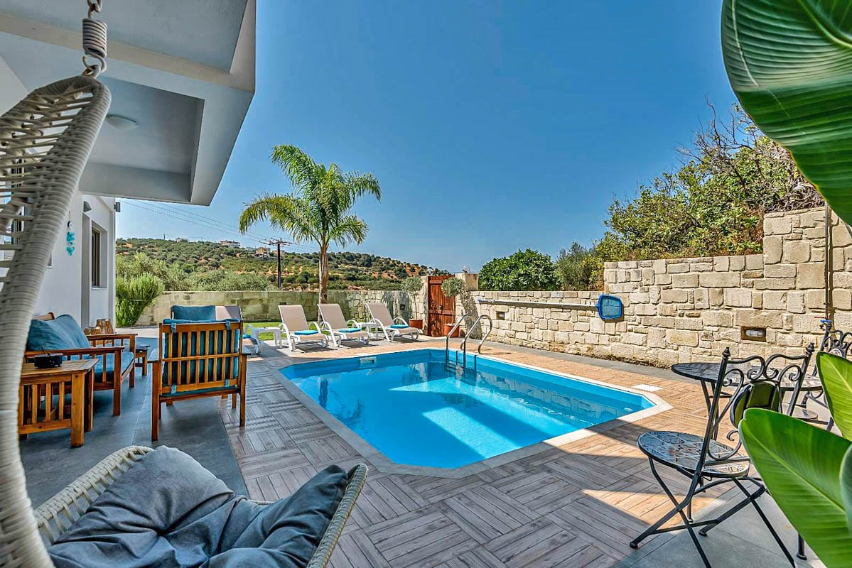 Houses in Crete near Chania for Sale, Crete Greece Properties to Buy