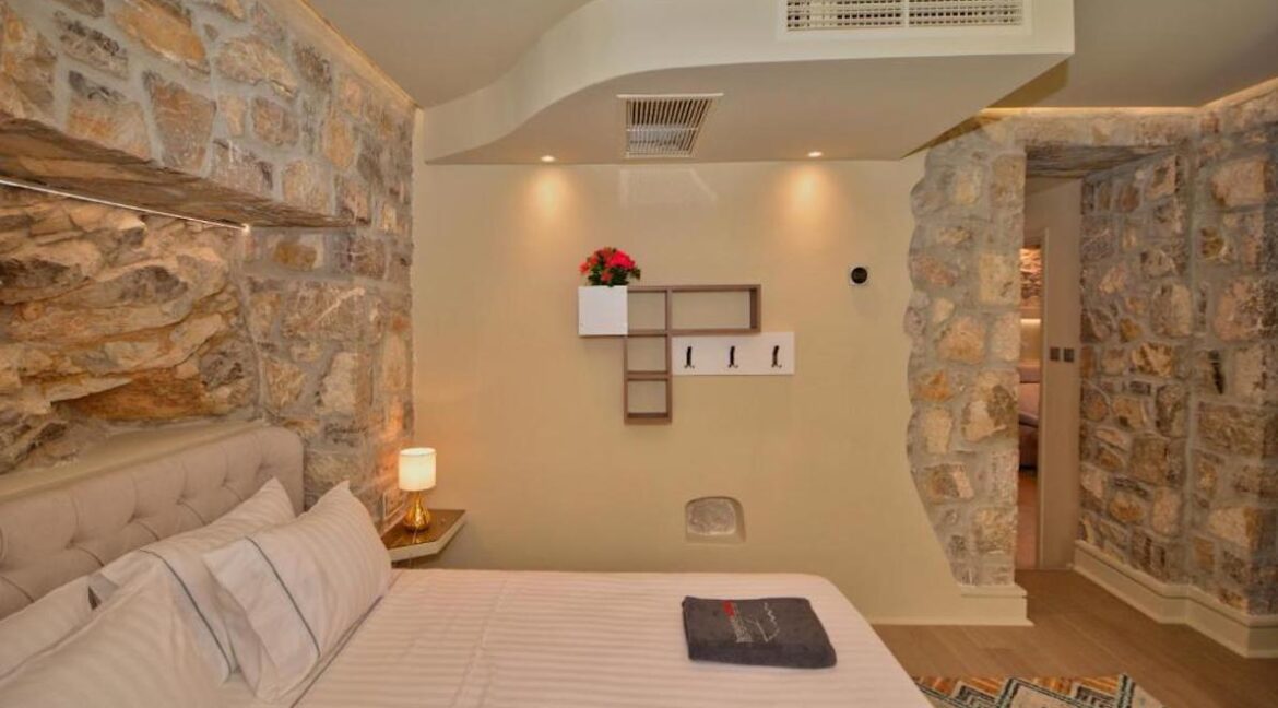 Luxury holiday home in Ermioni Greece, Seafront Property in Porto Heli Greece for Sale 4