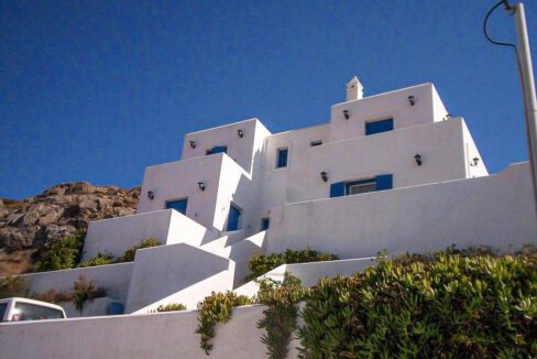 Maisonette with sea view in Greek Island Serifos for Sale. Cyclades Apartment for sale Greece 1