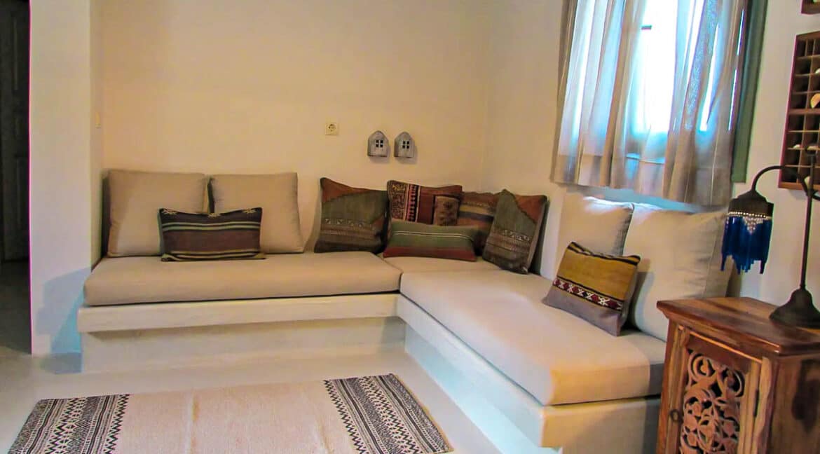 Oia Santorini for sale. Best Properties in Greece 4