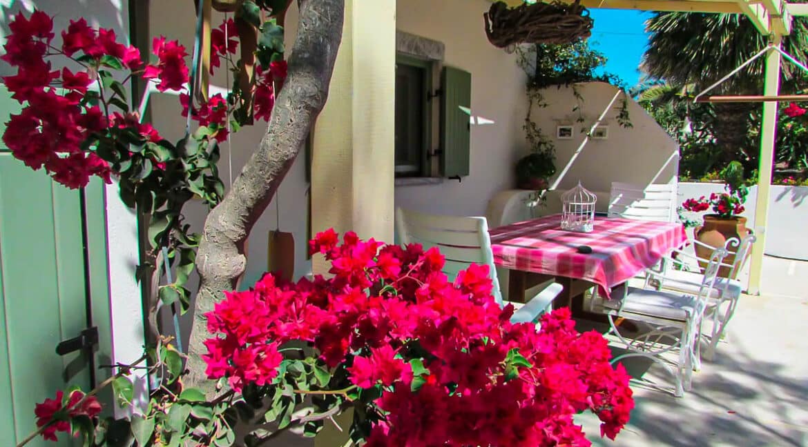 Oia Santorini for sale. Best Properties in Greece 5