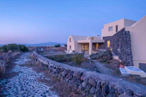 Santorini Property for sale, Villa in Santorini island in Greece for Sale. Buy your property in Santorini Greece 10