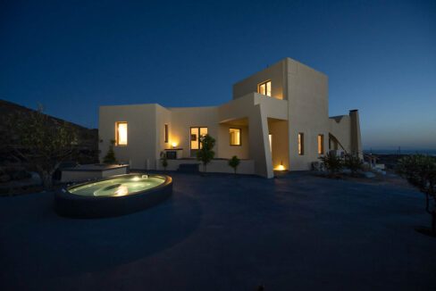 Santorini Property for sale, Villa in Santorini island in Greece for Sale. Buy your property in Santorini Greece 7